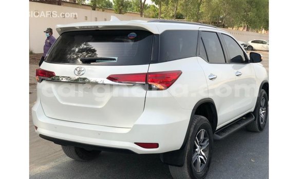 Ra Imported Toyota Fortuner funfun Ọkọ̀ in Import - Dubai ni Ashanti Ra Imported Toyota Fortuner funfun Ọkọ̀ in Import - Dubai ni Ashanti