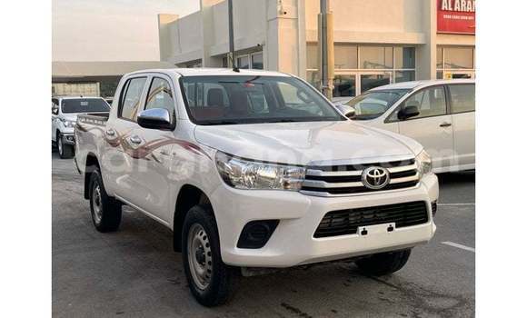 Buy Import Toyota Hilux White Car in Import - Dubai in Ashanti