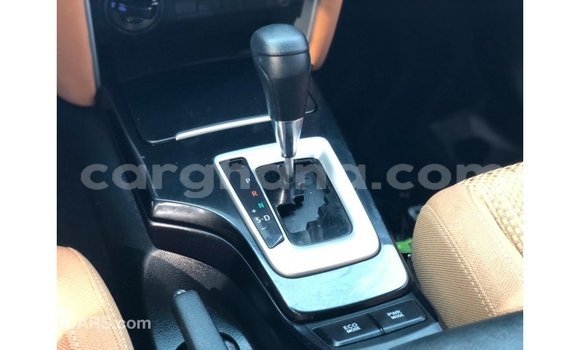 Ra Imported Toyota Fortuner funfun Ọkọ̀ in Import - Dubai ni Ashanti Ra Imported Toyota Fortuner funfun Ọkọ̀ in Import - Dubai ni Ashanti