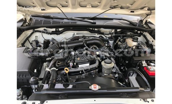 Ra Imported Toyota Fortuner funfun Ọkọ̀ in Import - Dubai ni Ashanti Ra Imported Toyota Fortuner funfun Ọkọ̀ in Import - Dubai ni Ashanti