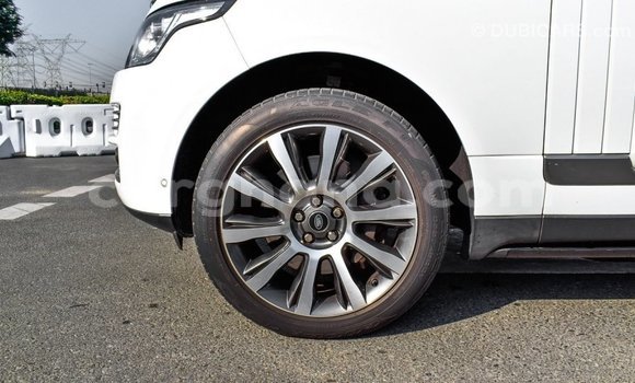 Buy Import Land Rover Range Rover White Car in Import - Dubai in Ashanti Buy Import Land Rover Range Rover White Car in Import - Dubai in Ashanti