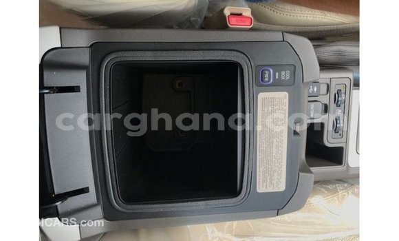 Buy Import Toyota Prado White Car in Import - Dubai in Ashanti Buy Import Toyota Prado White Car in Import - Dubai in Ashanti
