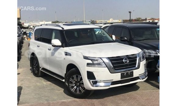 Buy Import Nissan Patrol White Car in Import - Dubai in Ashanti Buy Import Nissan Patrol White Car in Import - Dubai in Ashanti
