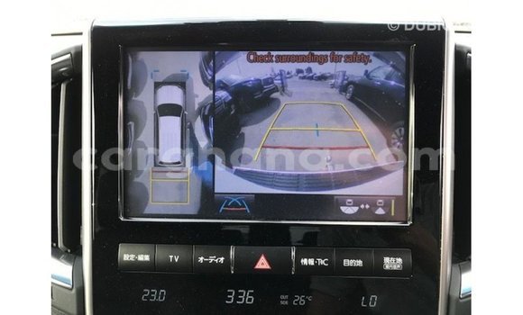 Buy Import Toyota Land Cruiser White Car in Import - Dubai in Ashanti Buy Import Toyota Land Cruiser White Car in Import - Dubai in Ashanti