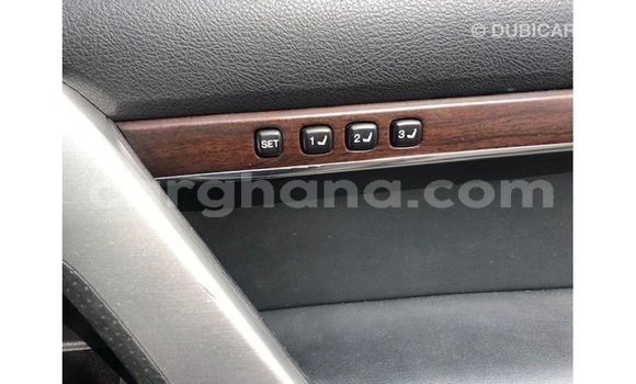 Buy Import Toyota Land Cruiser White Car in Import - Dubai in Ashanti Buy Import Toyota Land Cruiser White Car in Import - Dubai in Ashanti