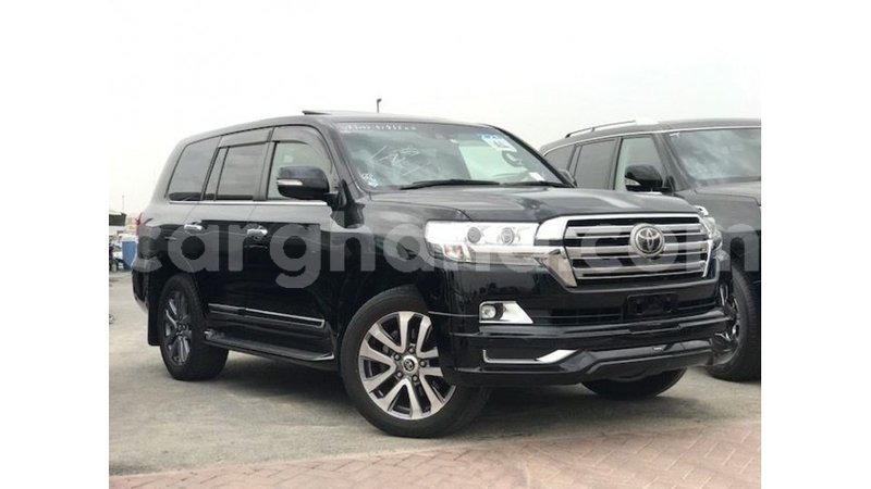 Big with watermark toyota land cruiser ashanti import dubai 10790