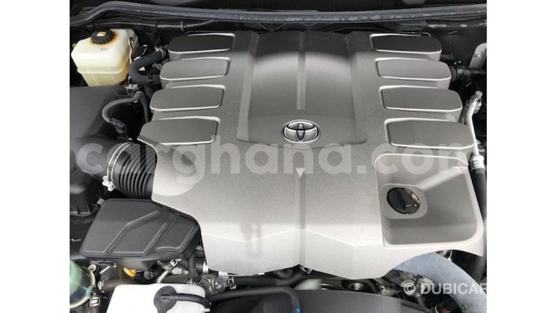 Big with watermark toyota land cruiser ashanti import dubai 10790