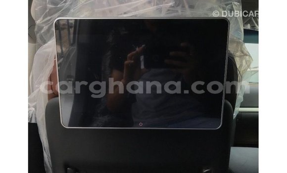 Sayi Imported Toyota Land Cruiser White Mota in Import - Dubai a Ashanti Sayi Imported Toyota Land Cruiser White Mota in Import - Dubai a Ashanti