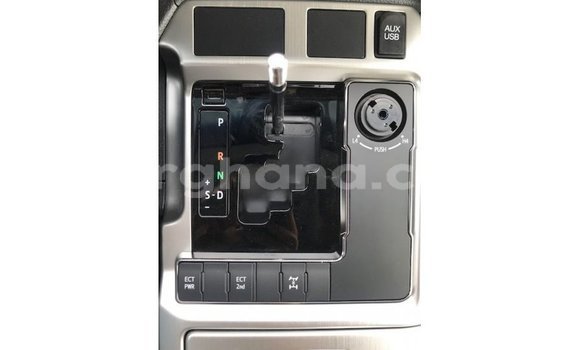 Sayi Imported Toyota Land Cruiser White Mota in Import - Dubai a Ashanti Sayi Imported Toyota Land Cruiser White Mota in Import - Dubai a Ashanti