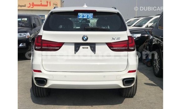 Sayi Imported BMW X5 White Mota in Import - Dubai a Ashanti Sayi Imported BMW X5 White Mota in Import - Dubai a Ashanti