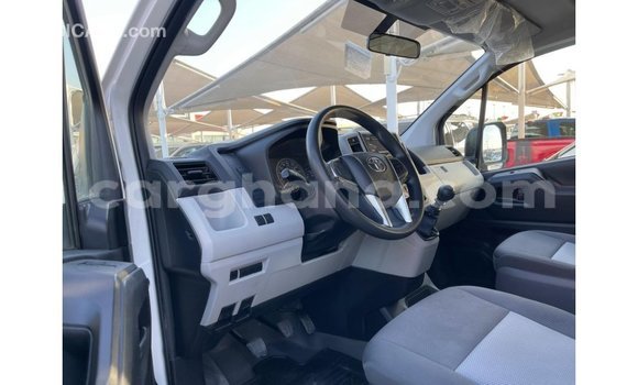 Ra Imported Toyota Hiace funfun Ọkọ̀ in Import - Dubai ni Ashanti Ra Imported Toyota Hiace funfun Ọkọ̀ in Import - Dubai ni Ashanti