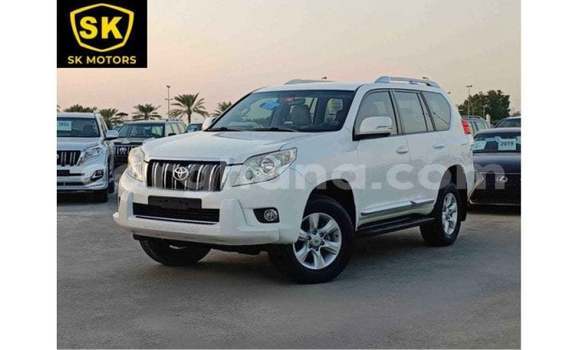 Sayi Imported Toyota Prado White Mota in Import - Dubai a Ashanti