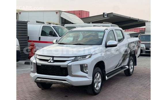 Ra Imported Mitsubishi L200 funfun Ọkọ̀ in Import - Dubai ni Ashanti Ra Imported Mitsubishi L200 funfun Ọkọ̀ in Import - Dubai ni Ashanti