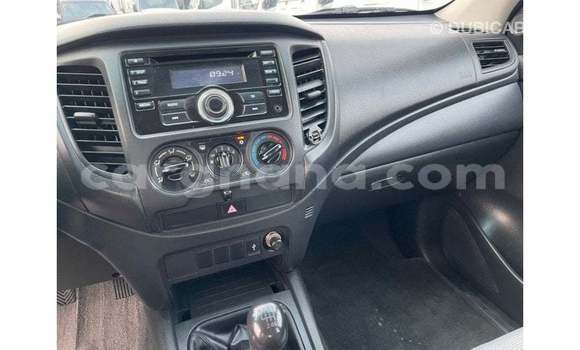 Ra Imported Mitsubishi L200 funfun Ọkọ̀ in Import - Dubai ni Ashanti Ra Imported Mitsubishi L200 funfun Ọkọ̀ in Import - Dubai ni Ashanti