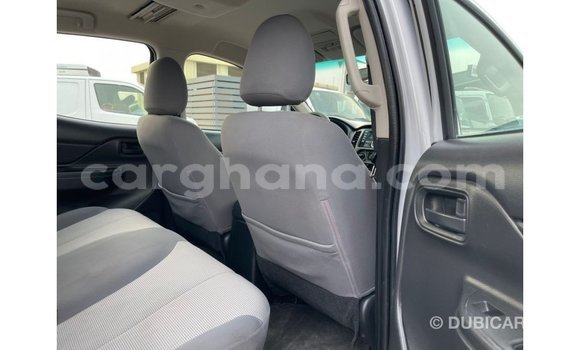 Ra Imported Mitsubishi L200 funfun Ọkọ̀ in Import - Dubai ni Ashanti Ra Imported Mitsubishi L200 funfun Ọkọ̀ in Import - Dubai ni Ashanti