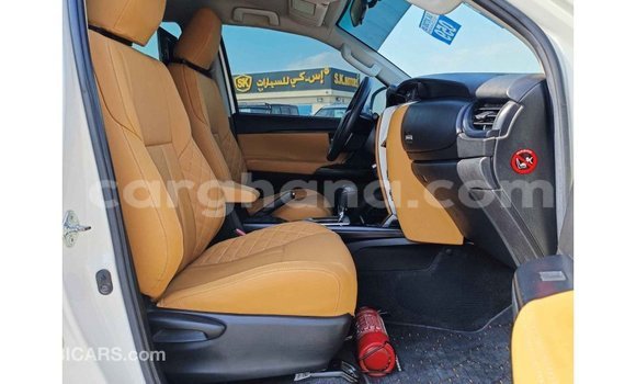 Buy Import Toyota Fortuner White Car in Import - Dubai in Ashanti Buy Import Toyota Fortuner White Car in Import - Dubai in Ashanti