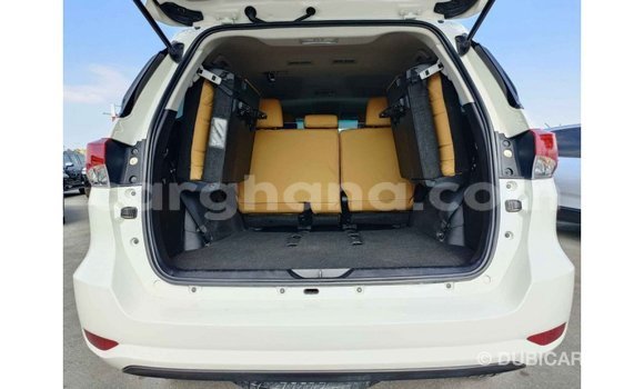 Buy Import Toyota Fortuner White Car in Import - Dubai in Ashanti Buy Import Toyota Fortuner White Car in Import - Dubai in Ashanti