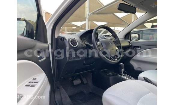 Ra Imported Mitsubishi Attrage funfun Ọkọ̀ in Import - Dubai ni Ashanti Ra Imported Mitsubishi Attrage funfun Ọkọ̀ in Import - Dubai ni Ashanti