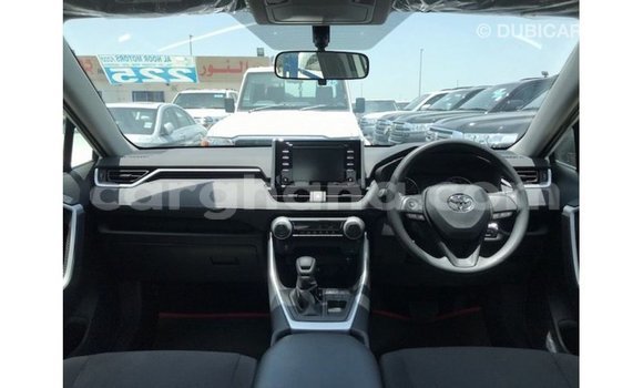 Buy Import Toyota 4Runner White Car in Import - Dubai in Ashanti Buy Import Toyota 4Runner White Car in Import - Dubai in Ashanti