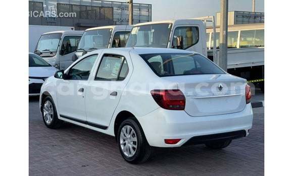 Buy Import Renault 6 White Car in Import - Dubai in Ashanti Buy Import Renault 6 White Car in Import - Dubai in Ashanti