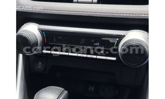 Buy Import Toyota 4Runner White Car in Import - Dubai in Ashanti Buy Import Toyota 4Runner White Car in Import - Dubai in Ashanti