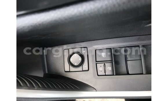 Buy Import Toyota 4Runner White Car in Import - Dubai in Ashanti Buy Import Toyota 4Runner White Car in Import - Dubai in Ashanti