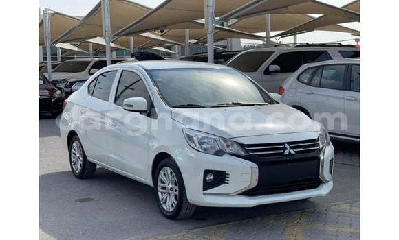 Sayi Imported Mitsubishi Attrage White Mota in Import - Dubai a Ashanti