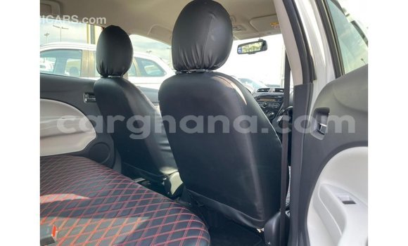 Ra Imported Mitsubishi Attrage funfun Ọkọ̀ in Import - Dubai ni Ashanti Ra Imported Mitsubishi Attrage funfun Ọkọ̀ in Import - Dubai ni Ashanti