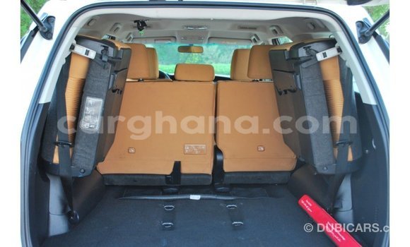 Ra Imported Toyota Fortuner funfun Ọkọ̀ in Import - Dubai ni Ashanti Ra Imported Toyota Fortuner funfun Ọkọ̀ in Import - Dubai ni Ashanti
