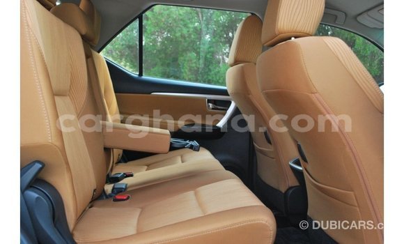Ra Imported Toyota Fortuner funfun Ọkọ̀ in Import - Dubai ni Ashanti Ra Imported Toyota Fortuner funfun Ọkọ̀ in Import - Dubai ni Ashanti