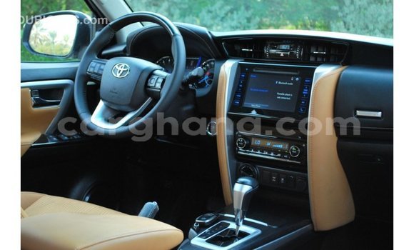 Ra Imported Toyota Fortuner funfun Ọkọ̀ in Import - Dubai ni Ashanti Ra Imported Toyota Fortuner funfun Ọkọ̀ in Import - Dubai ni Ashanti