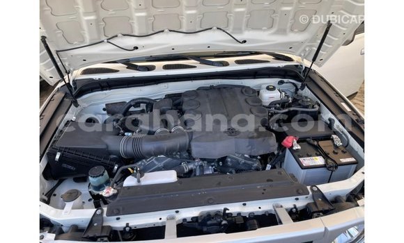 Ra Imported Toyota FJ Cruiser funfun Ọkọ̀ in Import - Dubai ni Ashanti Ra Imported Toyota FJ Cruiser funfun Ọkọ̀ in Import - Dubai ni Ashanti