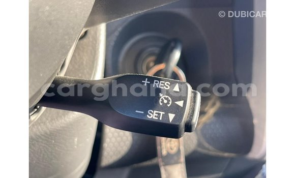 Ra Imported Toyota FJ Cruiser funfun Ọkọ̀ in Import - Dubai ni Ashanti Ra Imported Toyota FJ Cruiser funfun Ọkọ̀ in Import - Dubai ni Ashanti