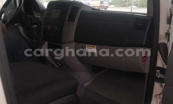 Ra Àlòkù Mercedes‒Benz 600 funfun Ọkọ̀ in Sekondi–Takoradi Metropolitan ni Oorun Ra Àlòkù Mercedes‒Benz 600 funfun Ọkọ̀ in Sekondi–Takoradi Metropolitan ni Oorun