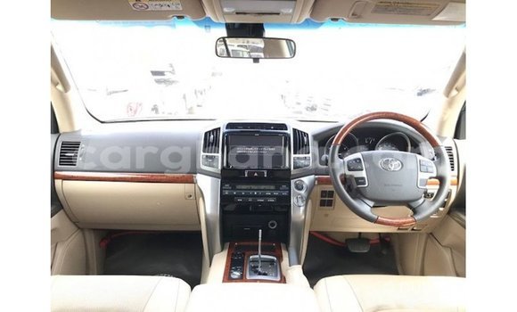 Ra Imported Toyota Land Cruiser Red Ọkọ̀ in Import - Dubai ni Ashanti Ra Imported Toyota Land Cruiser Red Ọkọ̀ in Import - Dubai ni Ashanti