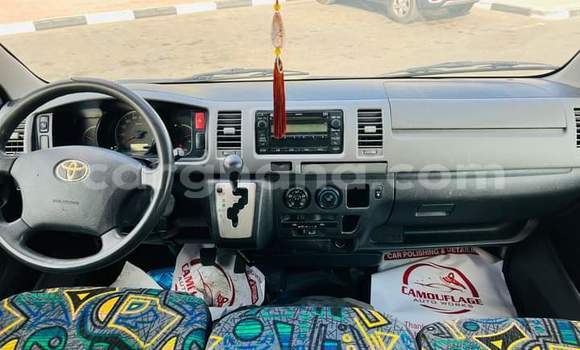 Ra Àlòkù Toyota Hiace funfun Ọkọ̀ in Sekondi–Takoradi Metropolitan ni Oorun Ra Àlòkù Toyota Hiace funfun Ọkọ̀ in Sekondi–Takoradi Metropolitan ni Oorun