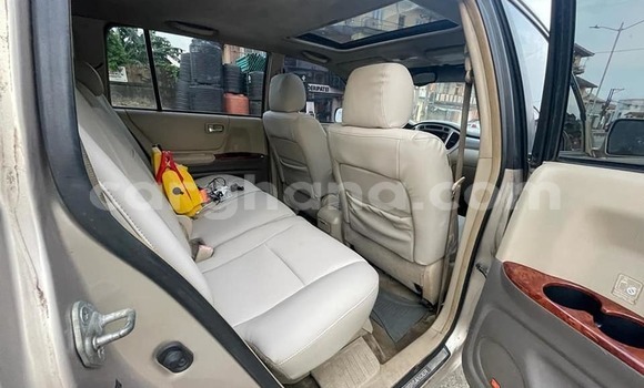 Buy Used Toyota Highlander Other Car in Sekondi–Takoradi Metropolitan in Western Buy Used Toyota Highlander Other Car in Sekondi–Takoradi Metropolitan in Western
