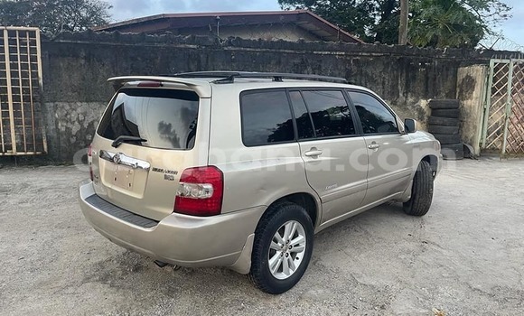 Buy Used Toyota Highlander Other Car in Sekondi–Takoradi Metropolitan in Western Buy Used Toyota Highlander Other Car in Sekondi–Takoradi Metropolitan in Western