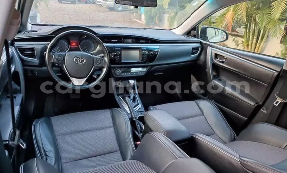 Sayi Na hannu Toyota Corolla White Mota in Accra a Greater Accra Sayi Na hannu Toyota Corolla White Mota in Accra a Greater Accra