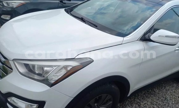 Sayi Na hannu Hyundai Santa Fe White Mota in Accra a Greater Accra Sayi Na hannu Hyundai Santa Fe White Mota in Accra a Greater Accra