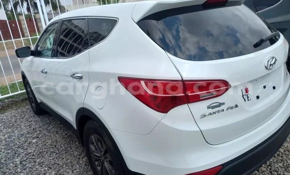 Sayi Na hannu Hyundai Santa Fe White Mota in Accra a Greater Accra Sayi Na hannu Hyundai Santa Fe White Mota in Accra a Greater Accra