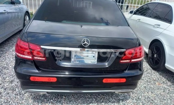 Ra Àlòkù Mercedes‒Benz E–Class Black Ọkọ̀ in Accra ni Greater Accra Ra Àlòkù Mercedes‒Benz E–Class Black Ọkọ̀ in Accra ni Greater Accra