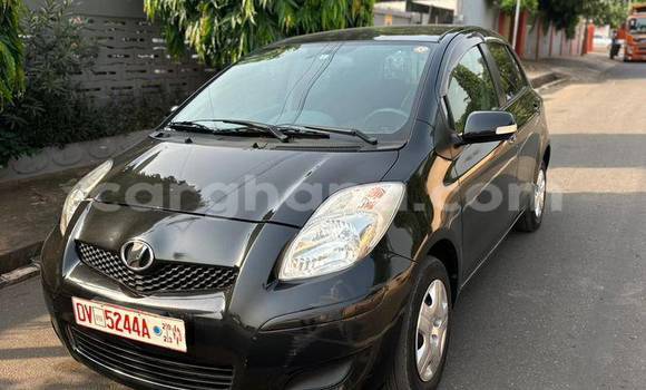 Sayi Na hannu Toyota Vitz Black Mota in Accra a Greater Accra