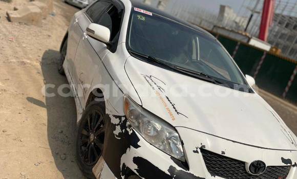 Buy Used Toyota Corolla White Car in Accra in Greater Accra Buy Used Toyota Corolla White Car in Accra in Greater Accra