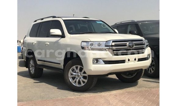 Ra Imported Toyota Land Cruiser funfun Ọkọ̀ in Import - Dubai ni Ashanti Ra Imported Toyota Land Cruiser funfun Ọkọ̀ in Import - Dubai ni Ashanti