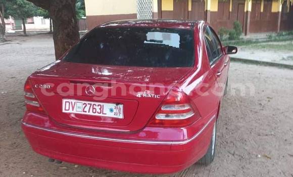 Ra Àlòkù Mercedes-Benz C-Classe Red Ọkọ̀ in Accra ni Greater Accra Ra Àlòkù Mercedes-Benz C-Classe Red Ọkọ̀ in Accra ni Greater Accra