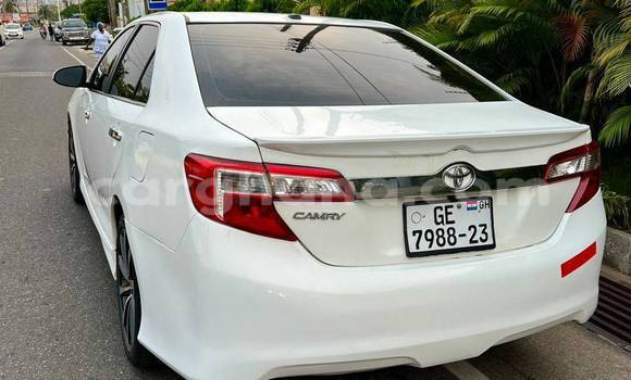Buy Used Toyota Camry White Car in Accra in Greater Accra Buy Used Toyota Camry White Car in Accra in Greater Accra