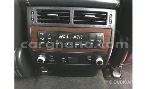 Ra Imported Toyota Land Cruiser funfun Ọkọ̀ in Import - Dubai ni Ashanti Ra Imported Toyota Land Cruiser funfun Ọkọ̀ in Import - Dubai ni Ashanti