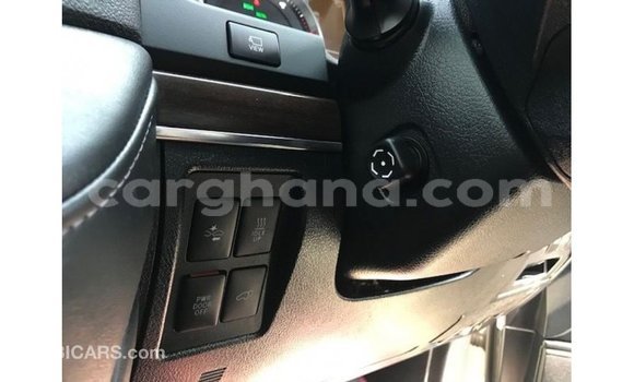 Ra Imported Toyota Land Cruiser funfun Ọkọ̀ in Import - Dubai ni Ashanti Ra Imported Toyota Land Cruiser funfun Ọkọ̀ in Import - Dubai ni Ashanti