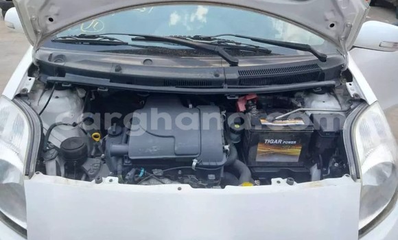 Buy Used Toyota Vitz White Car in Accra in Greater Accra Buy Used Toyota Vitz White Car in Accra in Greater Accra